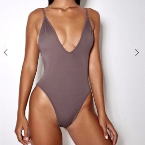 Gooseberry So Chic Cocoa One Piece NWT (and liner)